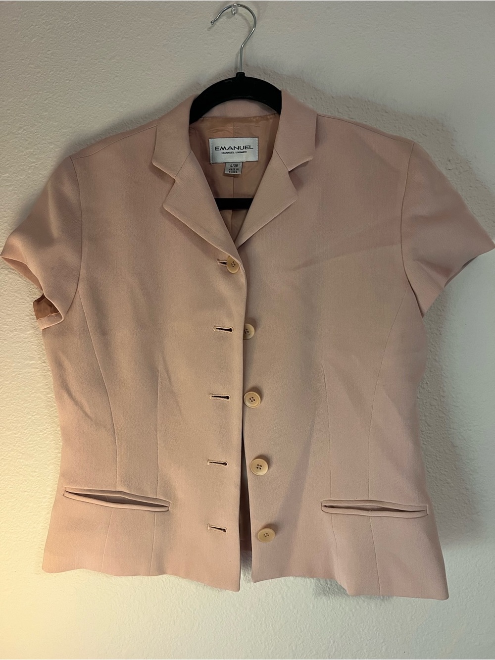Emanuel Ungaro Short-Sleeve Blazer in Light Pink